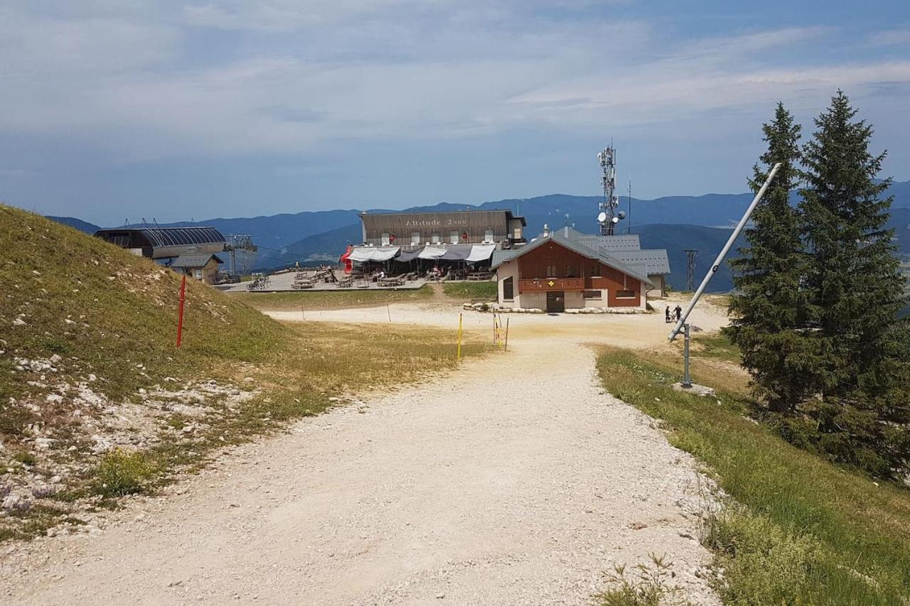 Studio Chaleureux Aux Pieds Des Pistes De Ski Des Glovettes Villard-de-Lans Exterior photo